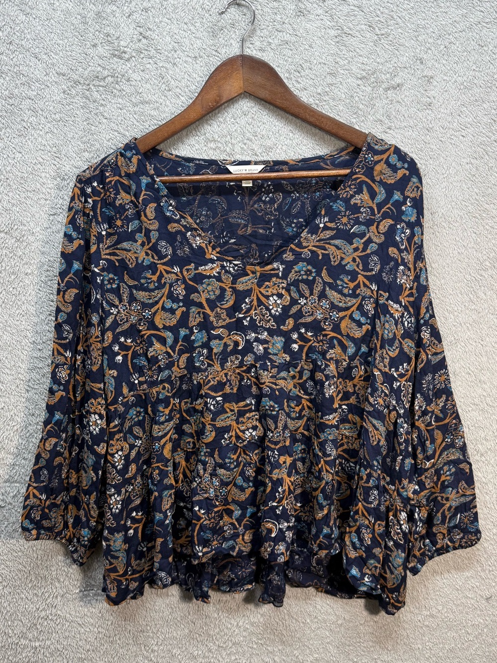 Lucky Brand Navy Paisley Floral Peasant Blouse Boho V-Neck Flowy